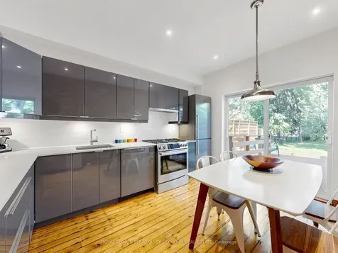 225 Howland Avenue Toronto ON M5R 3B7