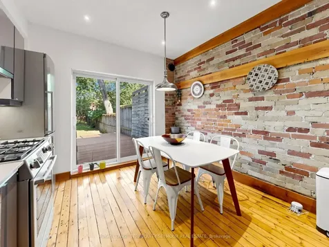 225 Howland Avenue Toronto ON M5R 3B7