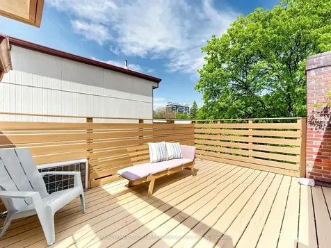 225 Howland Avenue Toronto ON M5R 3B7
