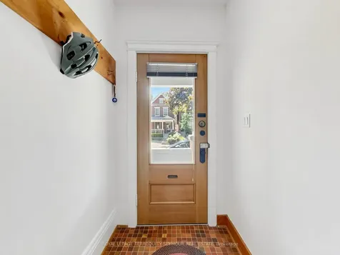 225 Howland Avenue Toronto ON M5R 3B7