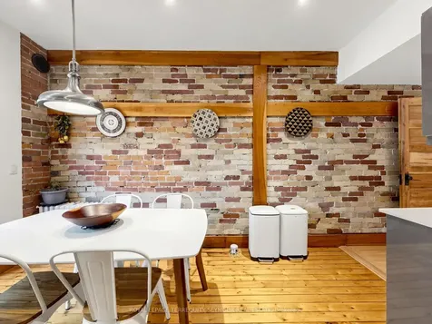 225 Howland Avenue Toronto ON M5R 3B7