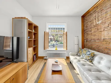 225 Howland Avenue Toronto ON M5R 3B7