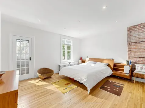 225 Howland Avenue Toronto ON M5R 3B7