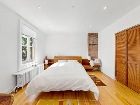 225 Howland Avenue Toronto ON M5R 3B7