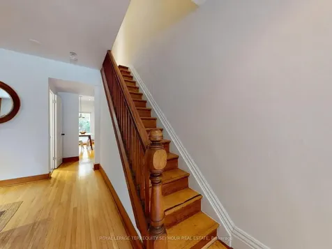 225 Howland Avenue Toronto ON M5R 3B7