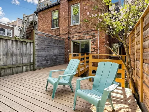 225 Howland Avenue Toronto ON M5R 3B7