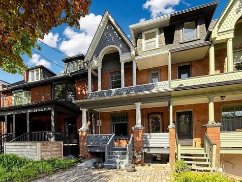 225 Howland Avenue Toronto ON M5R 3B7