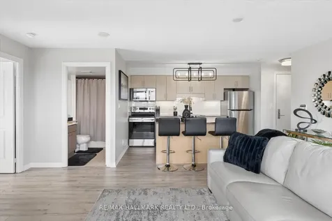 30 Herons Hill Way Toronto ON M2J 0A7