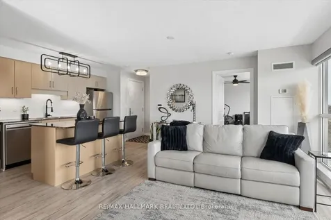 30 Herons Hill Way Toronto ON M2J 0A7