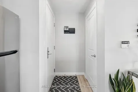 30 Herons Hill Way Toronto ON M2J 0A7