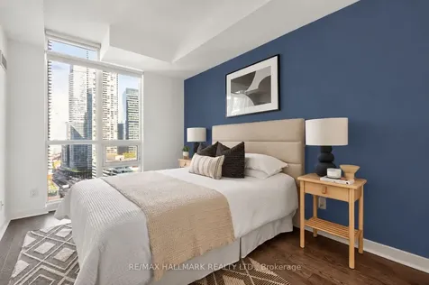 18 Harbour Street Toronto ON M6J 2Z6