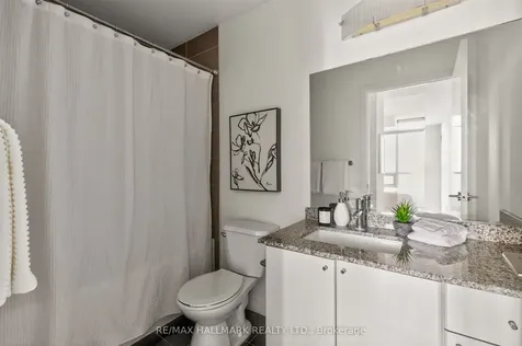 18 Harbour Street Toronto ON M6J 2Z6