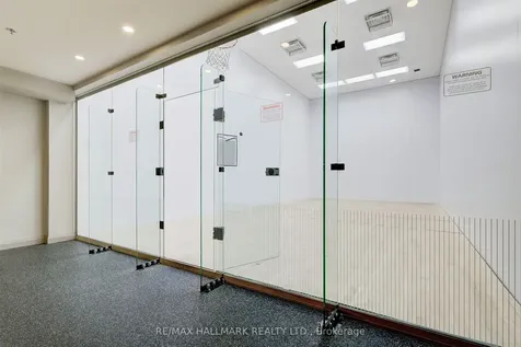 18 Harbour Street Toronto ON M6J 2Z6