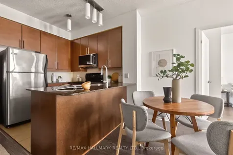 18 Harbour Street Toronto ON M6J 2Z6
