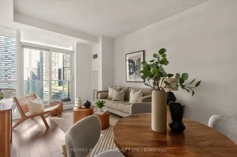 18 Harbour Street Toronto ON M6J 2Z6