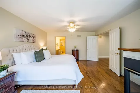 41 Deepwood Crescent Toronto ON M3C 1N7