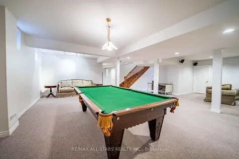 41 Deepwood Crescent Toronto ON M3C 1N7