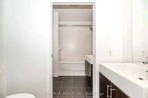112 George Street Toronto ON M5A 2M5