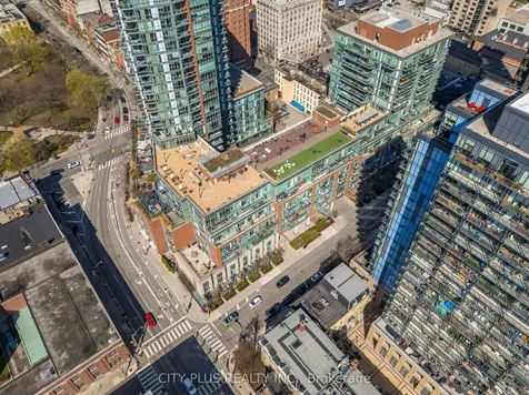112 George Street Toronto ON M5A 2M5