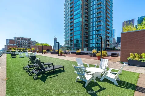 112 George Street Toronto ON M5A 2M5