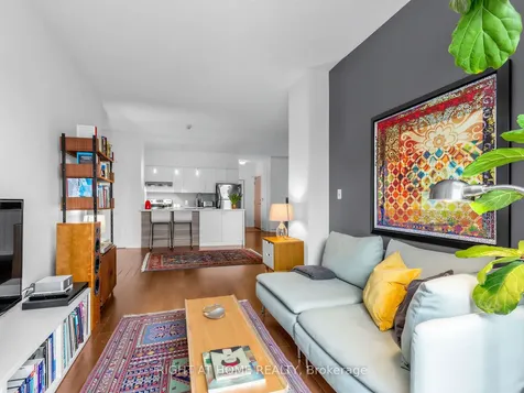 11 Christie Street Toronto ON M6G 4C3