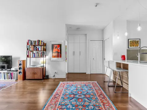 11 Christie Street Toronto ON M6G 4C3