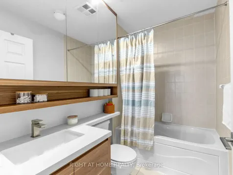 11 Christie Street Toronto ON M6G 4C3