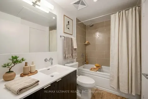 88 Harbour Street Toronto ON M5J 0C3