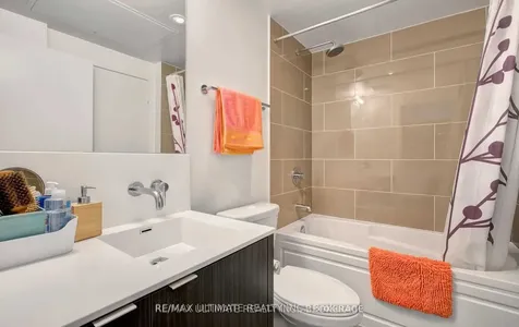 88 Harbour Street Toronto ON M5J 0C3