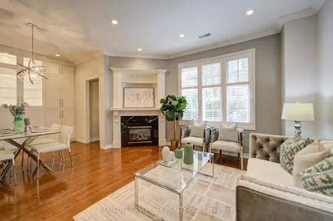 31 Avondale Avenue Toronto ON M2N 7C1