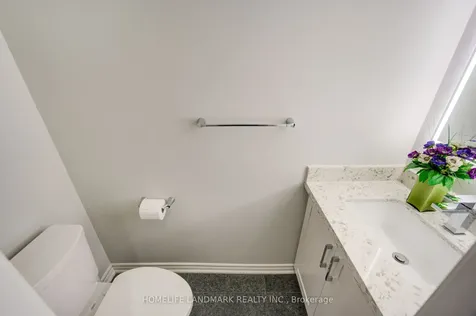 31 Avondale Avenue Toronto ON M2N 7C1