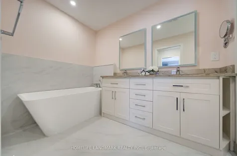 31 Avondale Avenue Toronto ON M2N 7C1