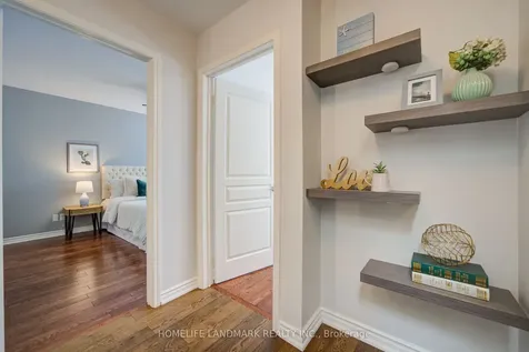 31 Avondale Avenue Toronto ON M2N 7C1
