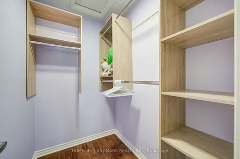 31 Avondale Avenue Toronto ON M2N 7C1