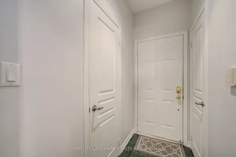 31 Avondale Avenue Toronto ON M2N 7C1