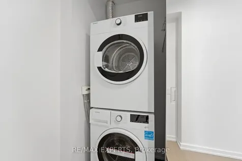 101 Peter Street Toronto ON M5V 0G6