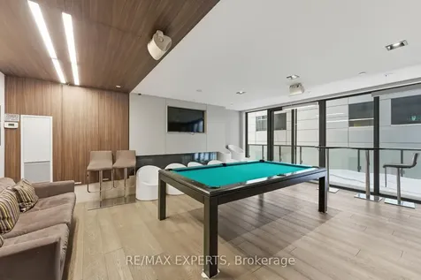 101 Peter Street Toronto ON M5V 0G6