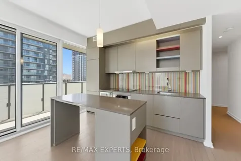 101 Peter Street Toronto ON M5V 0G6
