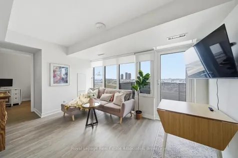 38 Monte Kwinter Court Toronto ON M3H 0E2