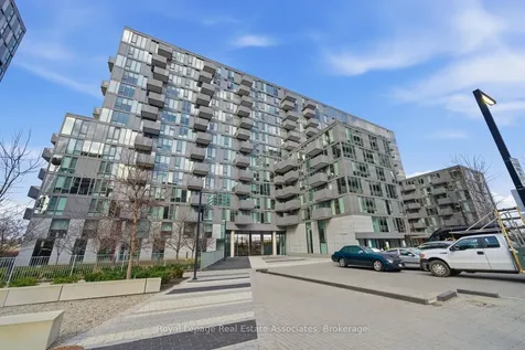 38 Monte Kwinter Court Toronto ON M3H 0E2