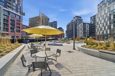 38 Monte Kwinter Court Toronto ON M3H 0E2