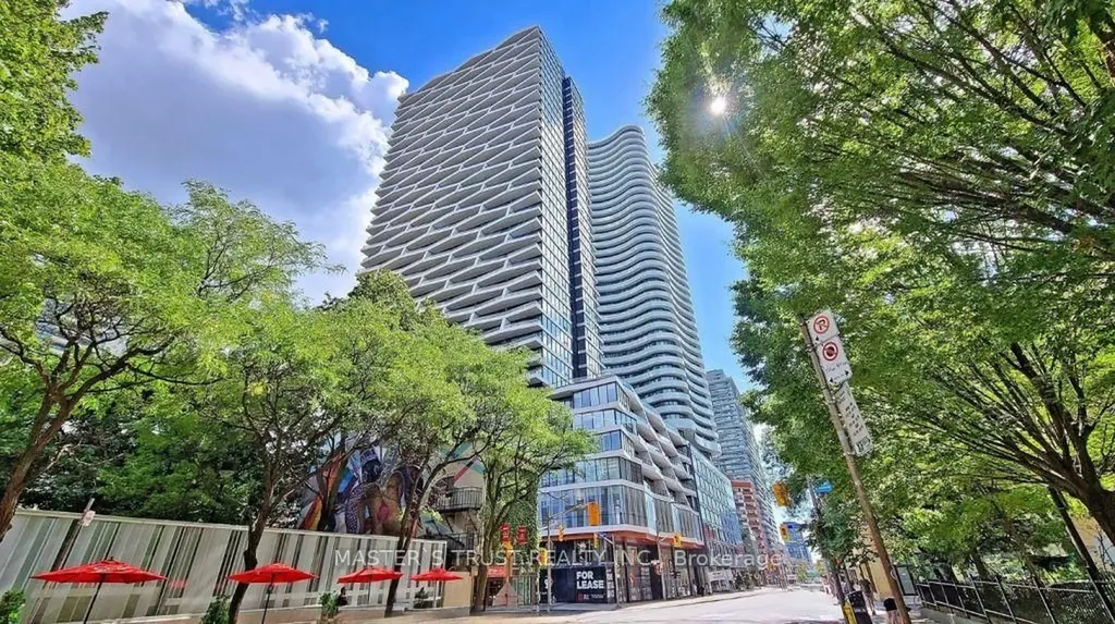 85 Wood Street Toronto ON M4Y 0E8