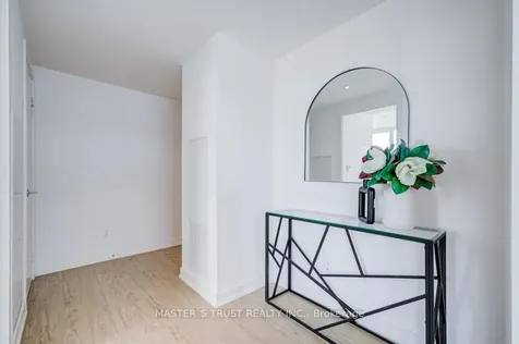 85 Wood Street Toronto ON M4Y 0E8