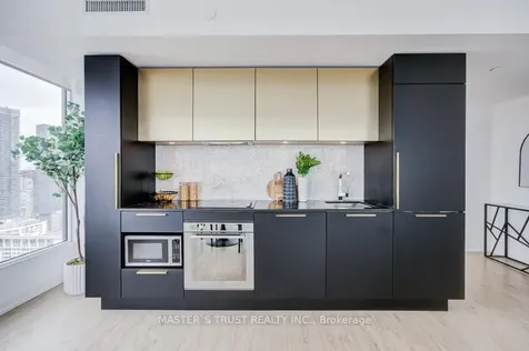 85 Wood Street Toronto ON M4Y 0E8