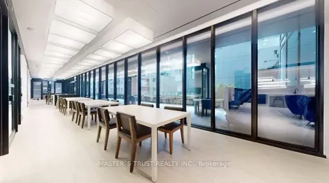 85 Wood Street Toronto ON M4Y 0E8