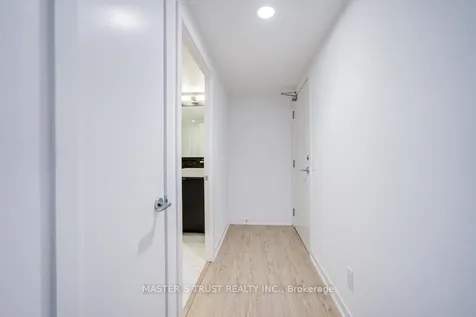 85 Wood Street Toronto ON M4Y 0E8