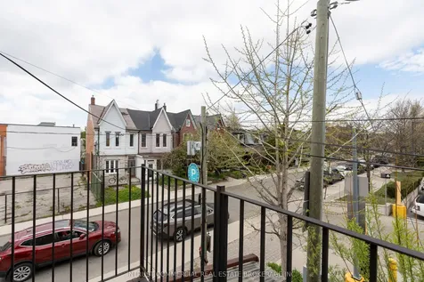 878 Dundas Street W Toronto ON M6J 1V7