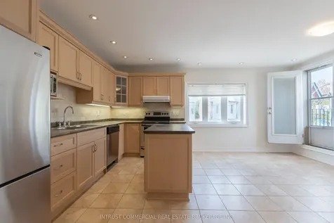 878 Dundas Street W Toronto ON M6J 1V7