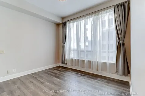 21 Balmuto Street Toronto ON M4Y 1W4