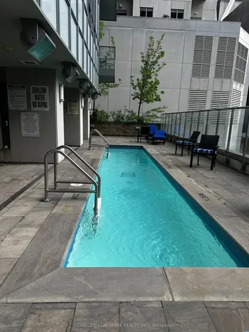 21 Balmuto Street Toronto ON M4Y 1W4